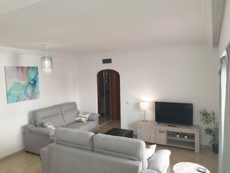 Estepona Port Beachside Apartment - Marina Bay Exteriör bild
